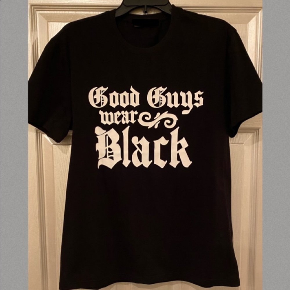 - Amiri unisex t-shirt.
